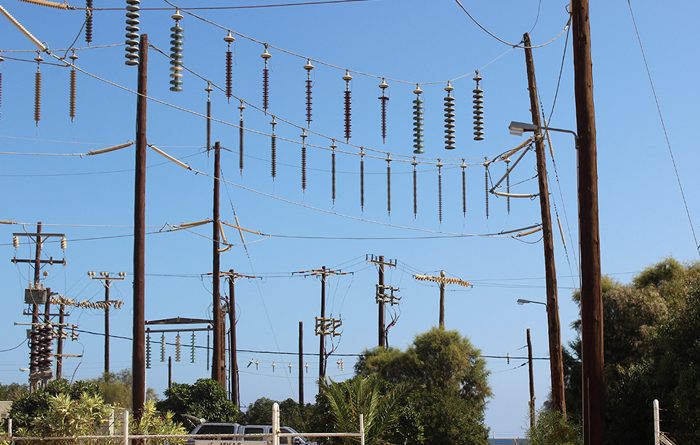 Menilai Kinerja Insulator Menggunakan Stasiun Uji Insulator