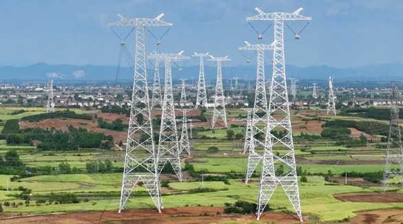 Panduan Komprehensif Sekering Saluran Transmisi: Dari Bahan Struktural hingga Pencegahan Kesalahan
