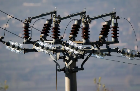 Keamanan yang Terlihat: Peran Penting Sakelar Pemutus Tegangan Tinggi di Lingkungan yang Keras